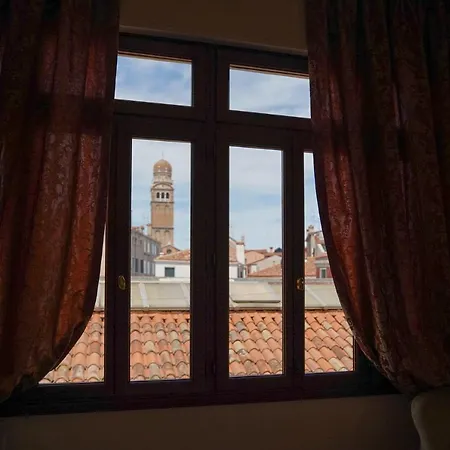 Ca Longo Palace